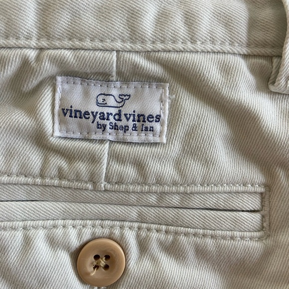 Vineyard Vines Stone Cotton Shorts, Size 12 - Picture 2 of 4